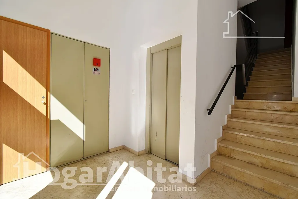 Toad - Spacious Flat with Balcony in Oliva