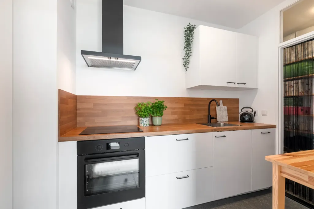 Cuisine - Modern Corner Flat with Panoramic View in Haarlem