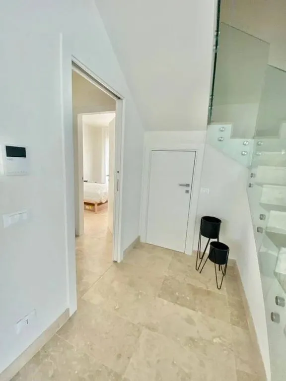 Entrée - Newly Built Villa with Pool in Pietrasanta