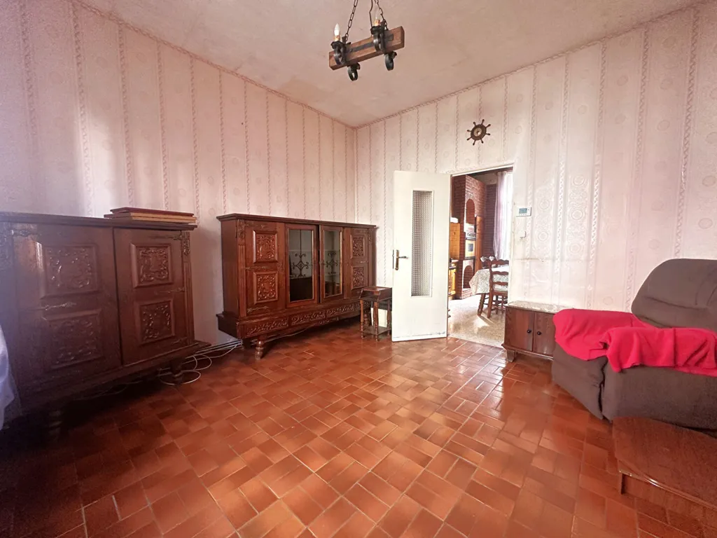 Séjour - Maison de Ville à Rénover avec Cour à Caudry
