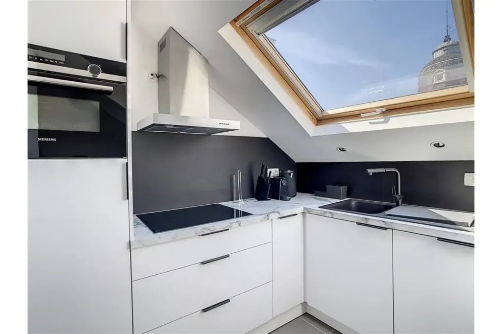 Köök - Duplex Apartment with Mezzanine in Marais, Brussels