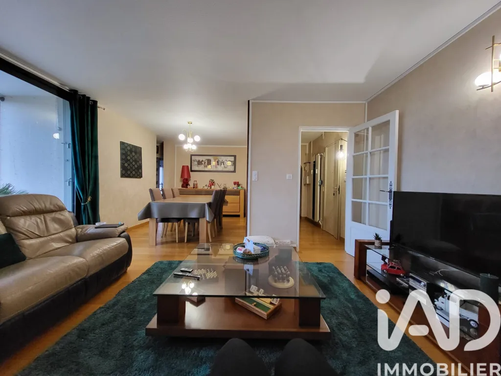 Elutuba - Spacious Apartment with Loggias in Limoges