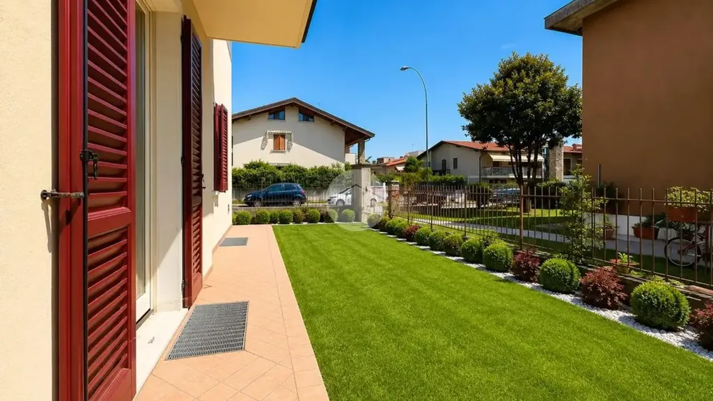 Garden - Semi-Detached Villa with Garden in Rovato
