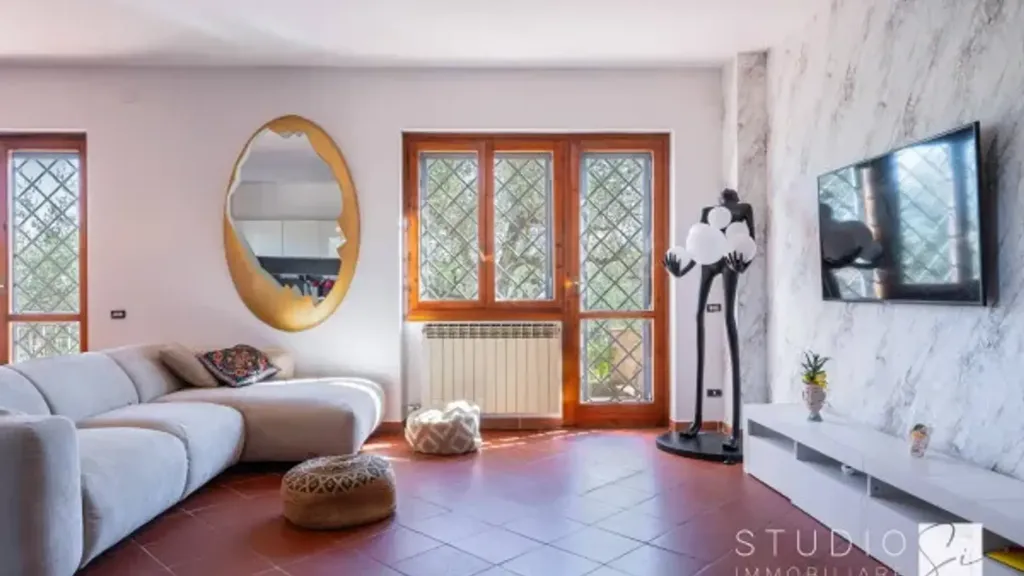 Elutuba - Rustic Villa with Olive Grove in Chianti