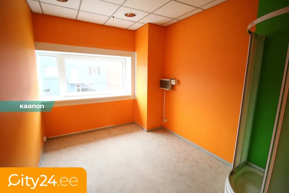 Rooms - Industrial Unit with Loading Bay in Tartu