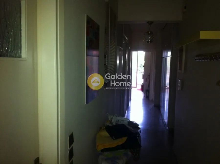 Entrée - Office Space with Balcony in Galatsi