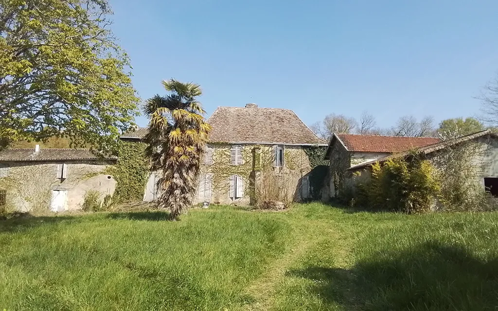 Extérieur - Maison Ancienne avec Chapelle à Mirambeau