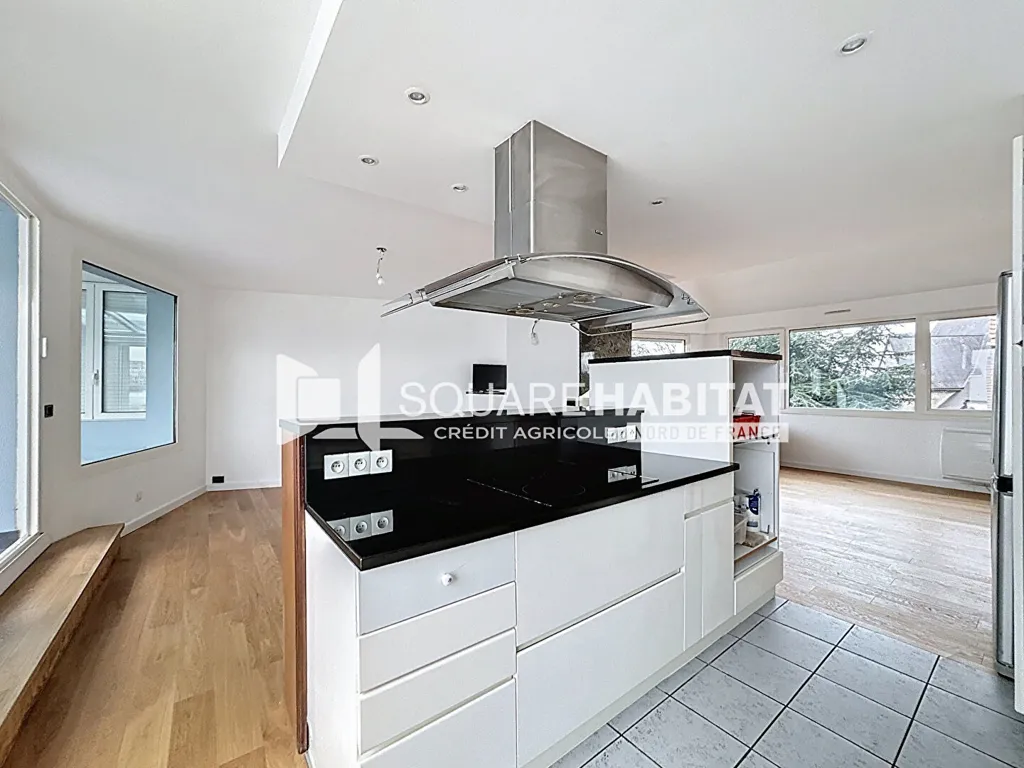 Köök - Charming 3-Bed Flat with Veranda in Ronchin