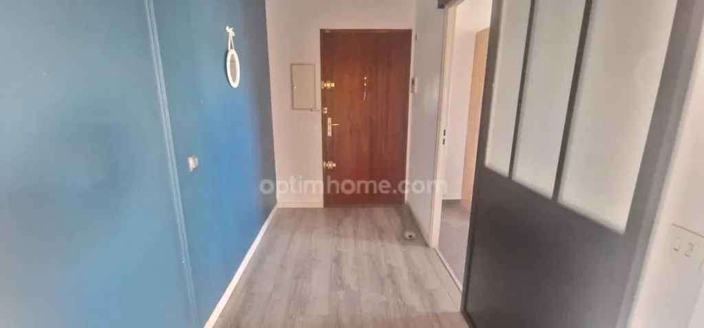 Hallway - Charming Triplex with Garden View in Residence L'Étoile