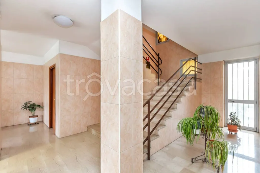 hallway_entrance