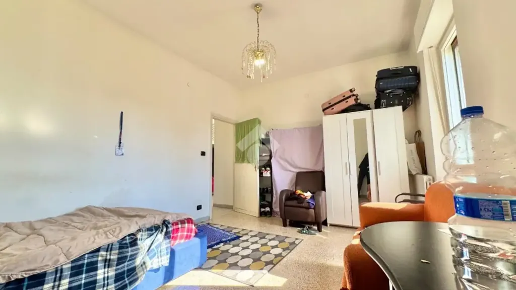 Bedrooms - 4-Room Apartment with Balcony in Bari