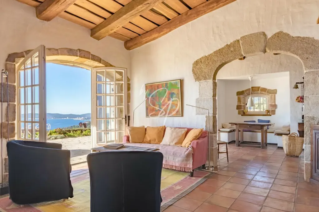 Séjour - Villa avec vue mer panoramique près de la plage