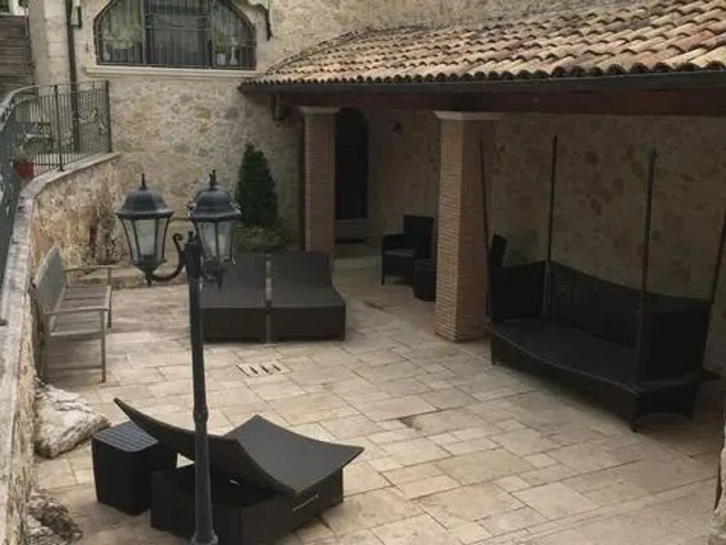 Aed - Luxury Villa with Pool in Lecce nei Marsi