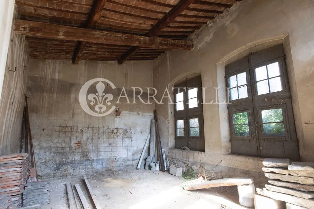 Toad - Historic Building with Courtyard in Florence