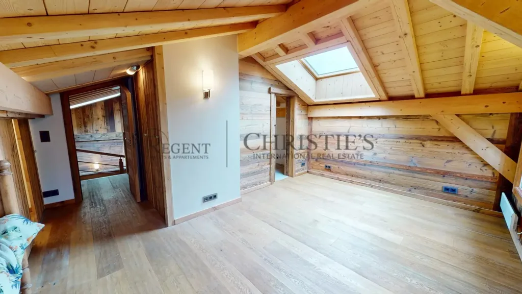 Pièces - Chalet de Luxe avec Vue Montagne à Les Gets