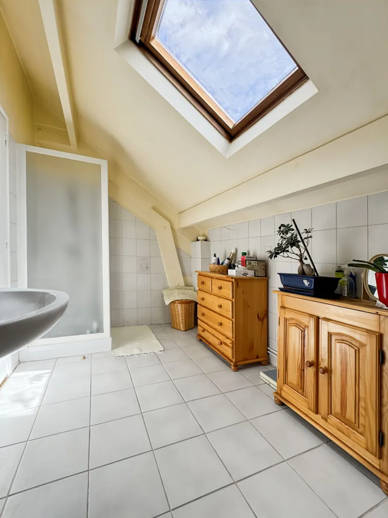 Maison 6 pièces à MONTREUIL