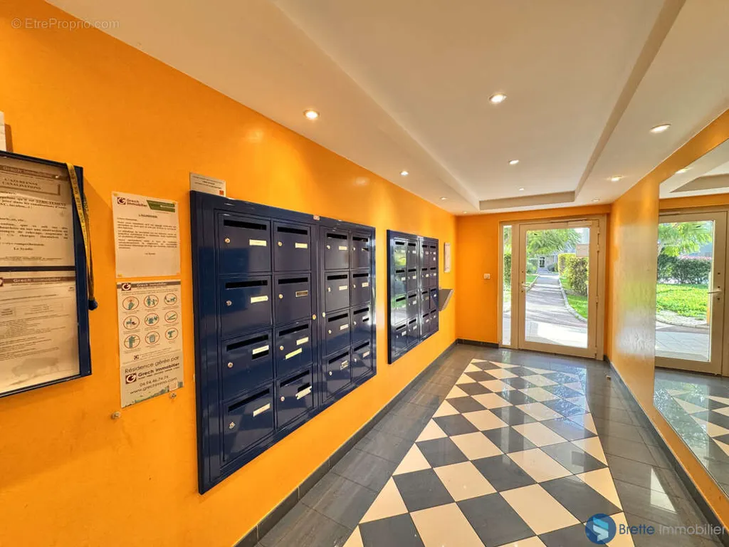 Entrée - Appartement T3 avec Piscine à La Seyne-sur-Mer