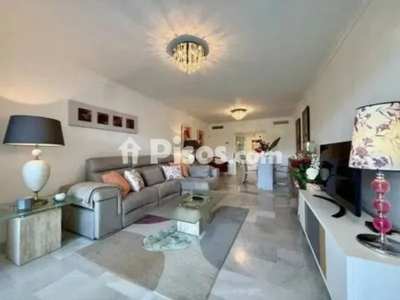 Elutuba - Apartment with Private Garden in Guadalmina