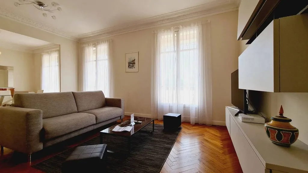Living Room - Luxury Flat with Balcony in Cannes