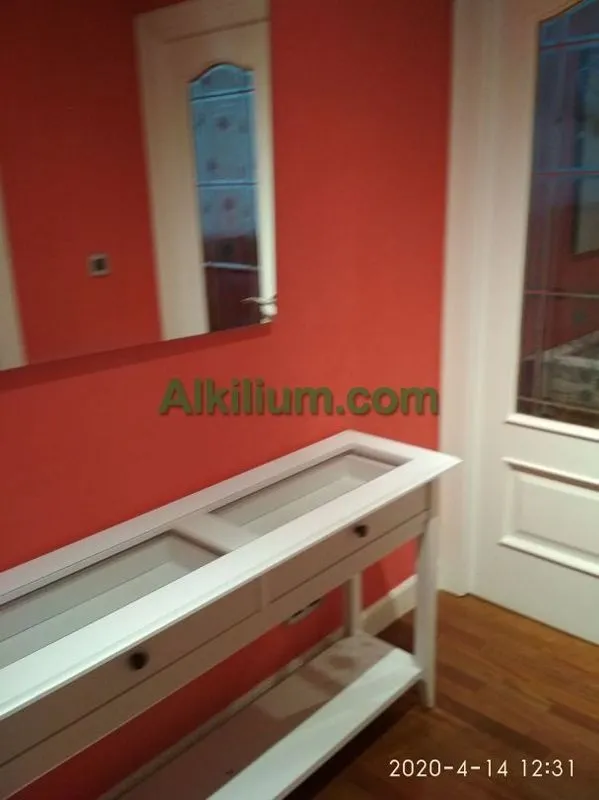 Esik - Shared Flat with Lift in Deusto