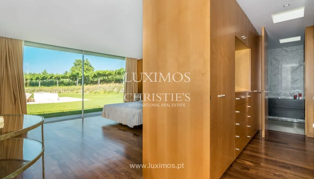 Magamistoad - Secular Solar with Historic Features in Santo Tirso