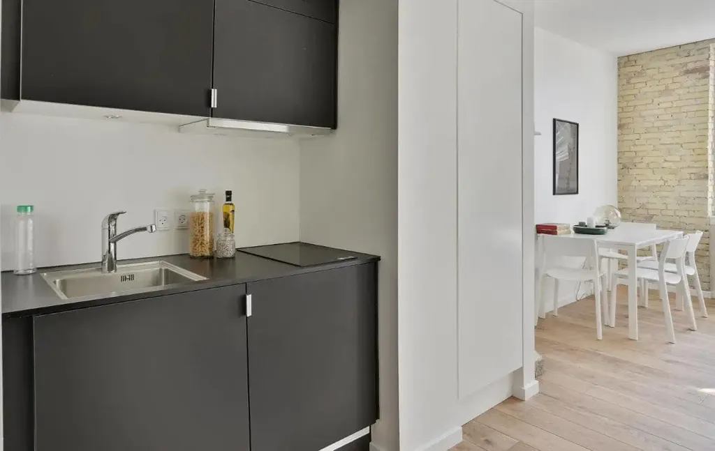 Cuisine - One-Bedroom Flat with High Ceilings in Frederiksberg C