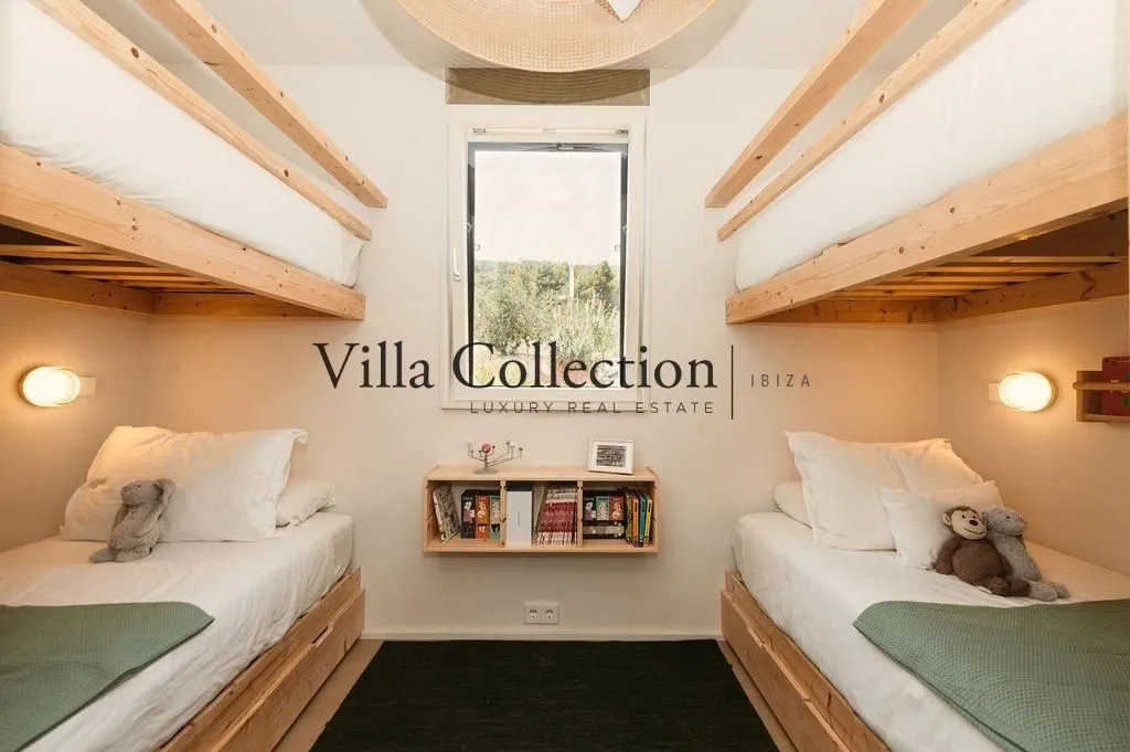 Chambres - Luxury Villa with Sea View in Santa Eulària