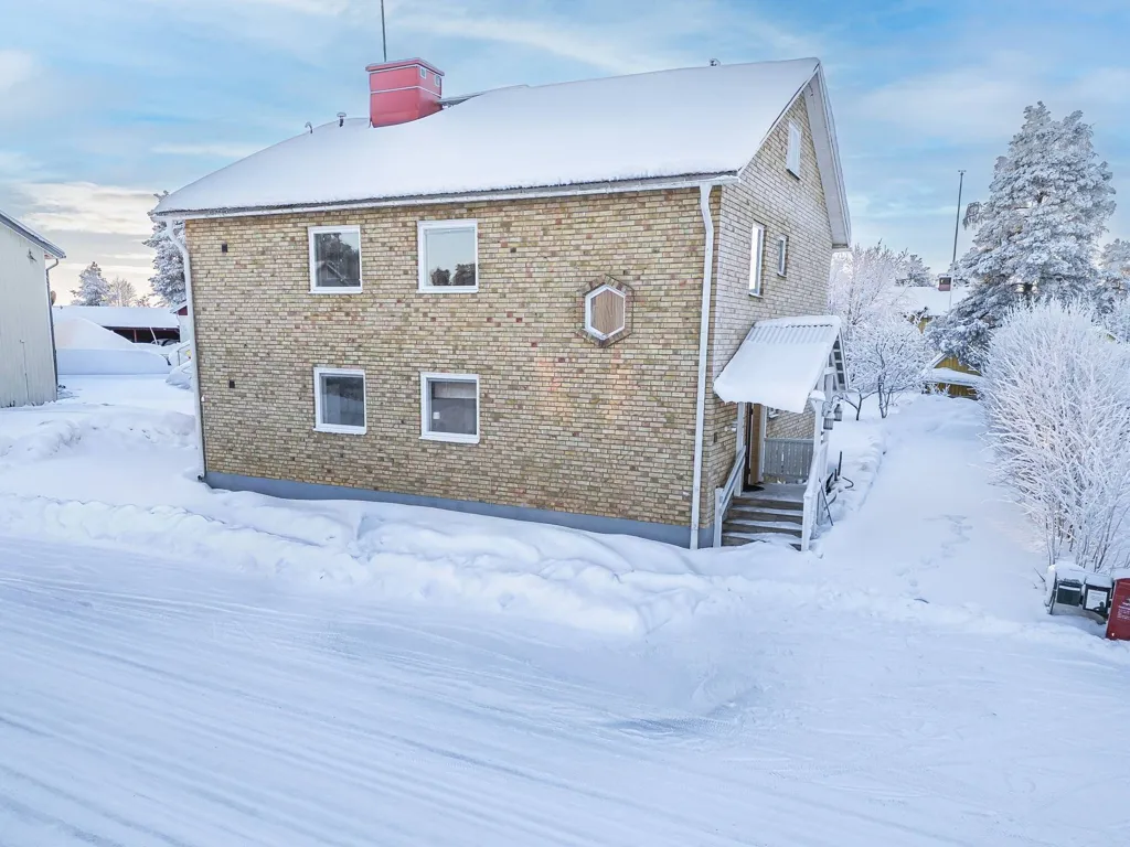 Esterno - Three Apartments with Garden in Central Kalix