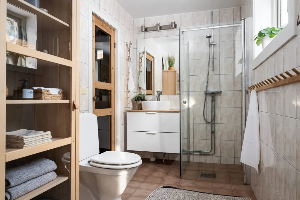 Salles de bain - Renovated Villa with High Ceilings on Dalarö