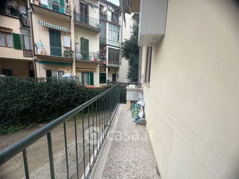 Rõdu - Loft with Balcony in Florence