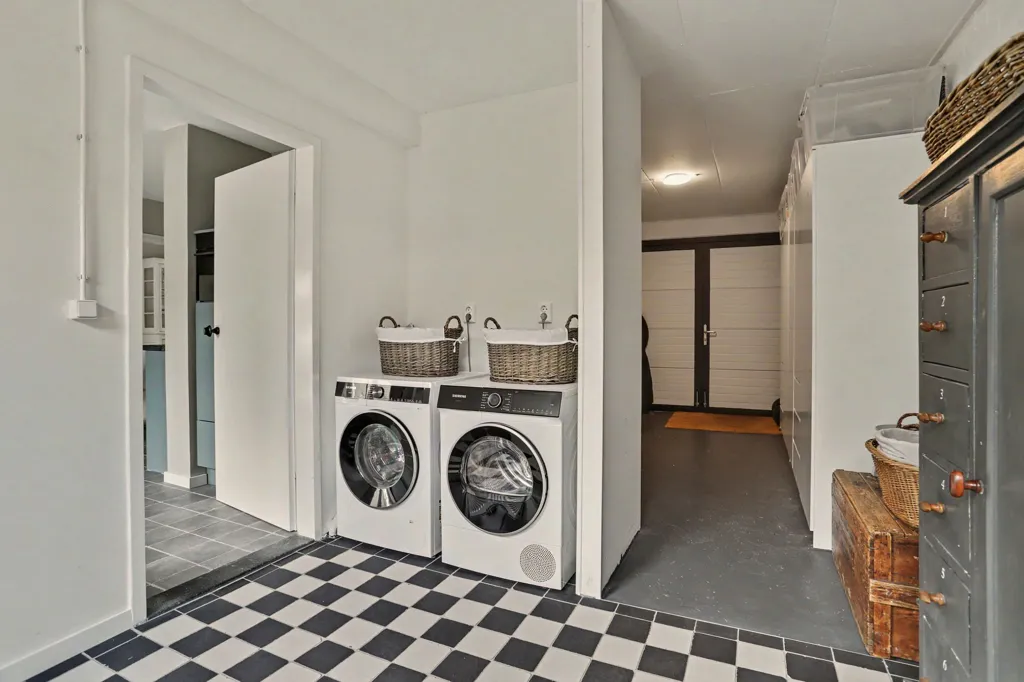 Buanderie - Modernised Two-Storey House with Garden in De Elst