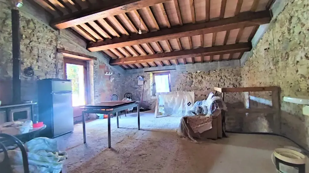 Pièces - Rustic Stone Cottage with Garden in Pianello