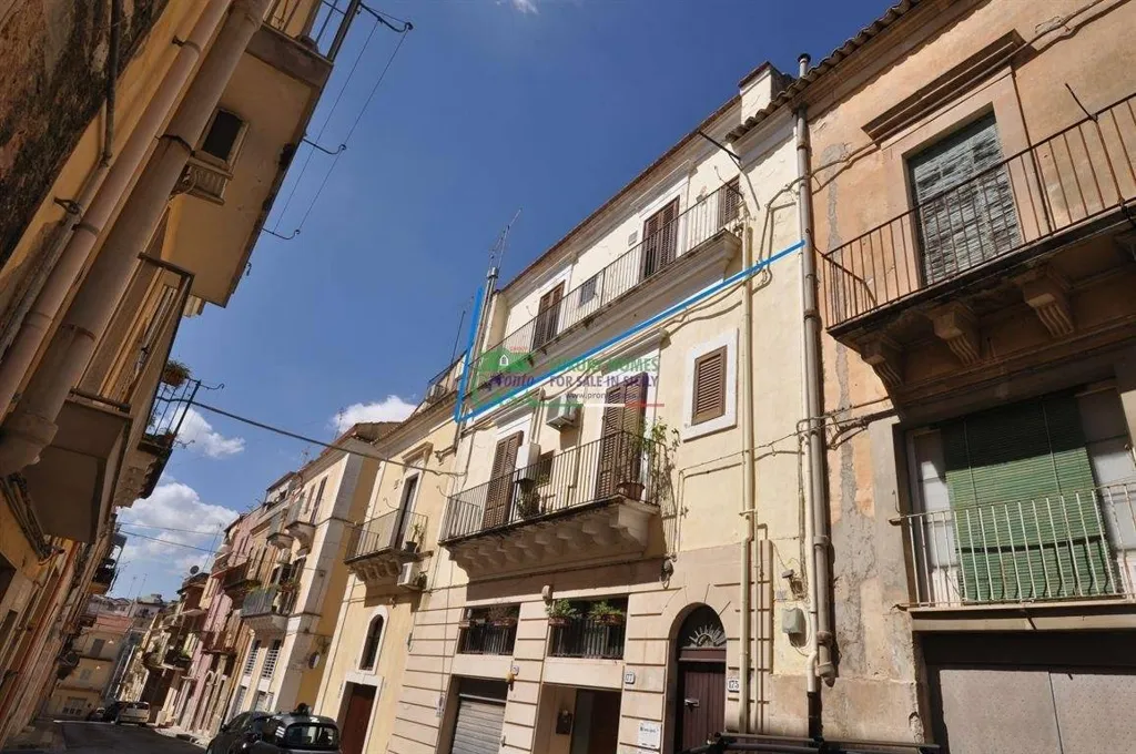 Extérieur - Apartment with Balcony in Ragusa