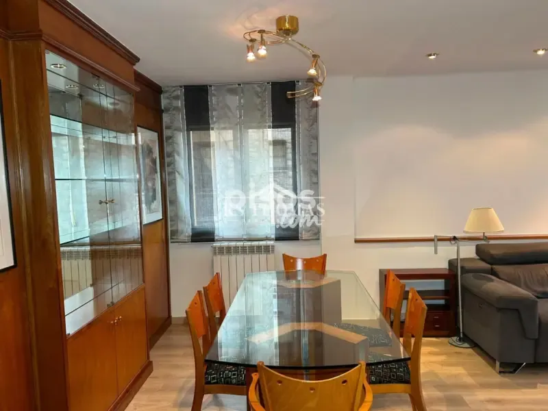 Söögituba - Spacious Flat with Thermal Water in Escaldes-Engordany