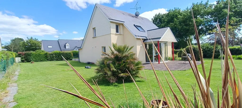Giardino - House with Garden in Bonchamp-lès-Laval