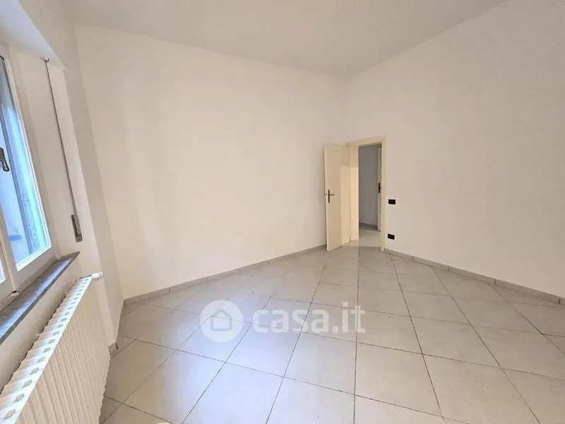 Rooms - Apartment with Private Garden in Colle di Val d'Elsa