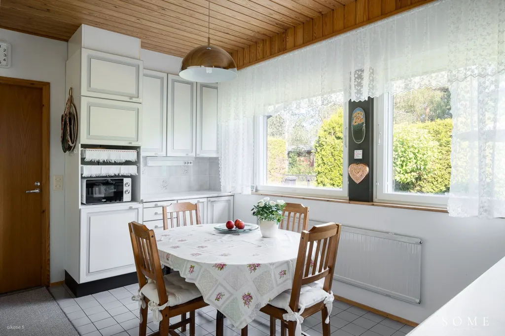 Salle à manger - Spacious Detached House with Garden in Tuusula