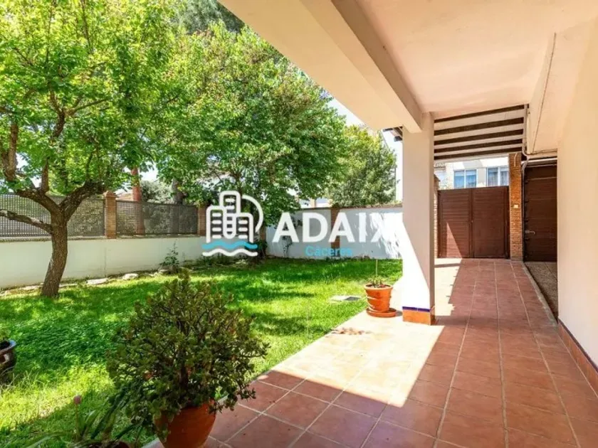 Giardino - Chalet with Garden in Cáceres