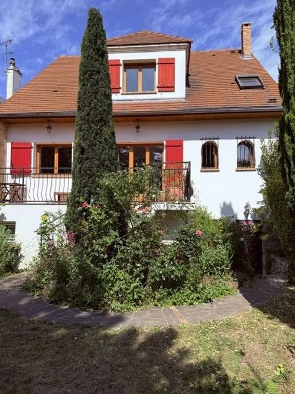 Välivaade - Luxury House with Garden in Le Blanc-Mesnil