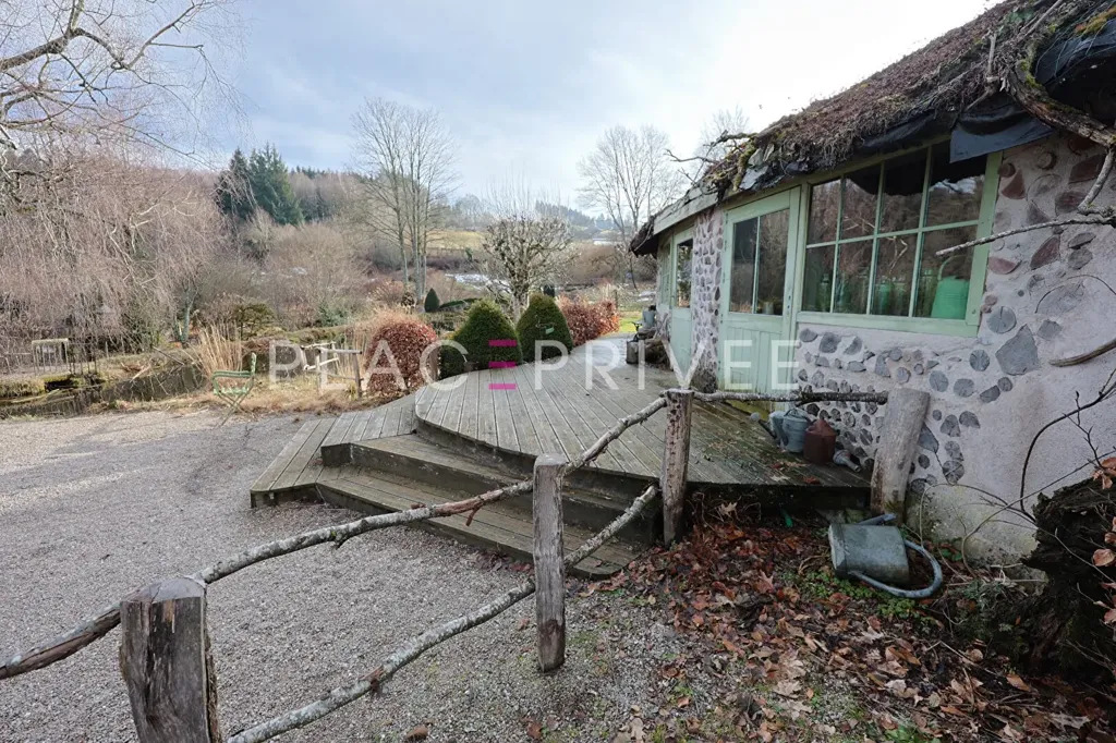 Aed - Luxury Cottage with Sculpted Garden in Berchigranges