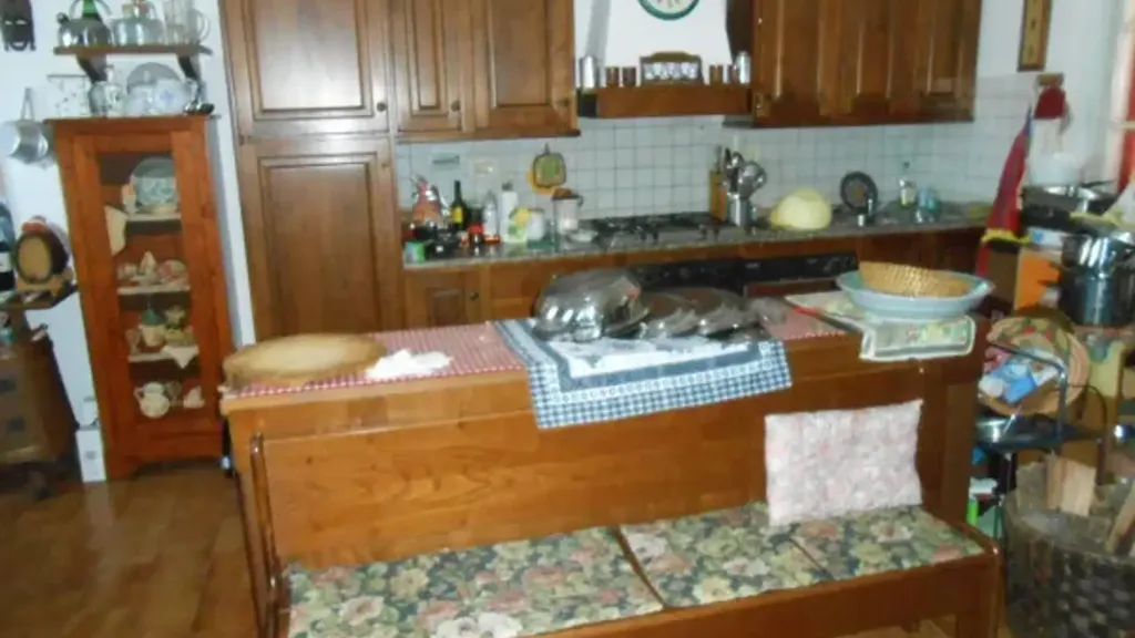 Cuisine - Villa with Garden in Lucca