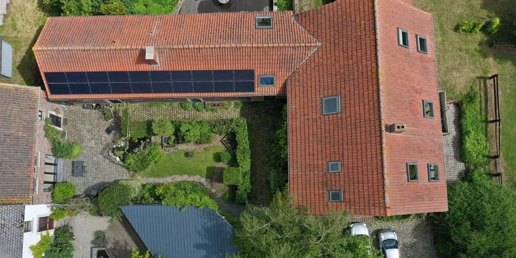 Vista aerea - Complex with Pool in Opprebais