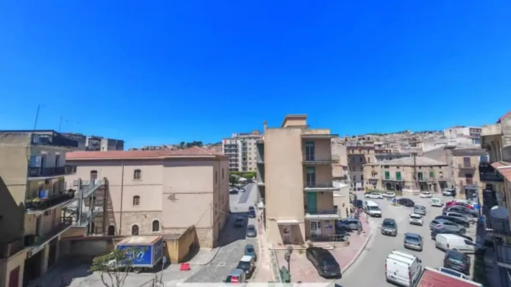 Välivaade - Spacious Apartment with Balcony in Canicattì