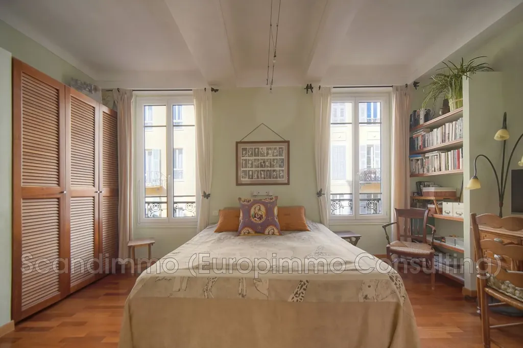 Bedrooms - 3-Bed Apartment with South Terrace in Nice