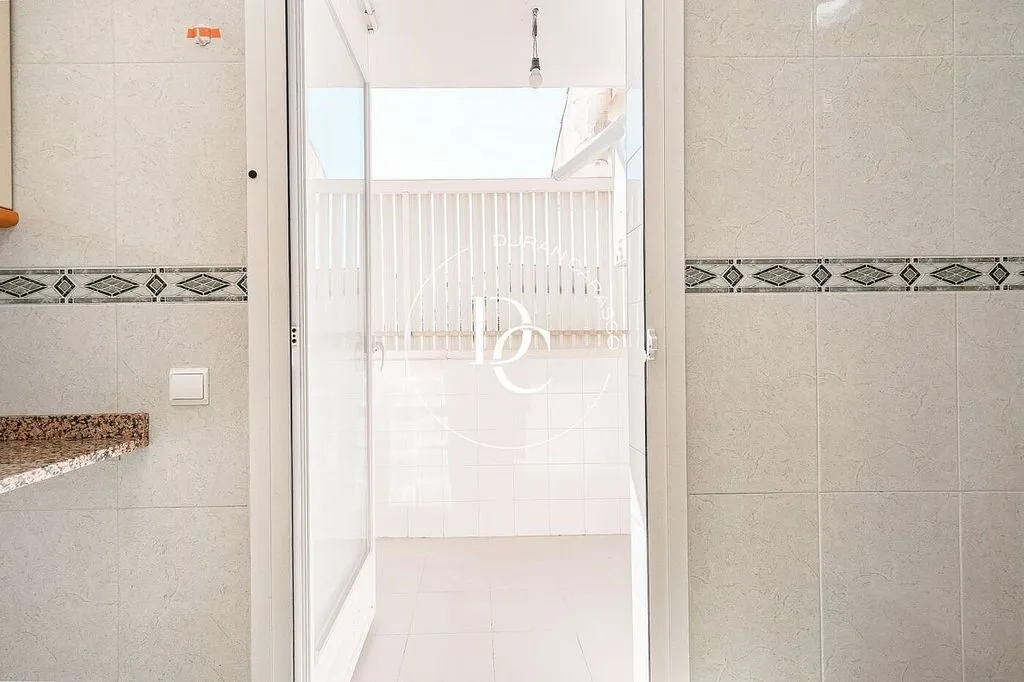 Salles de bain - Top-Floor Apartment with Pool in Can Pei