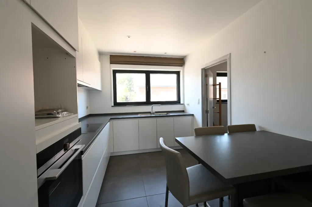 Köök - Duplex Apartment with Terrace in Bilzen