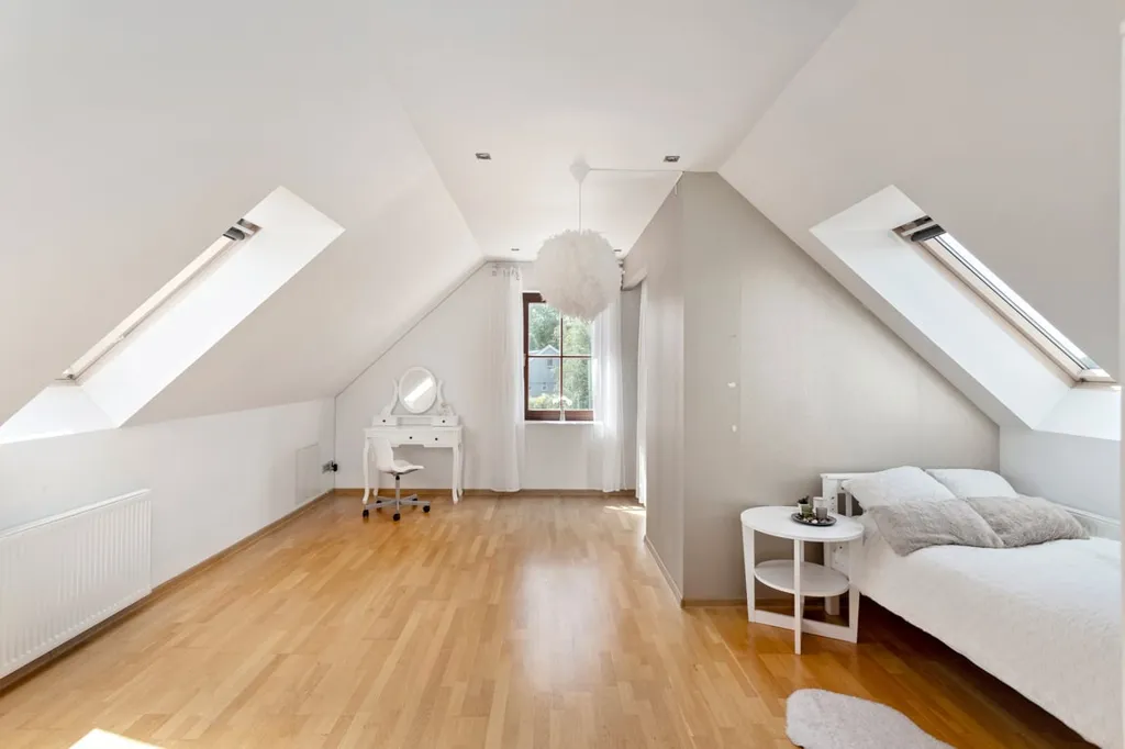 Chambres - Corner Plot Stone House with Garden in Quiet Location