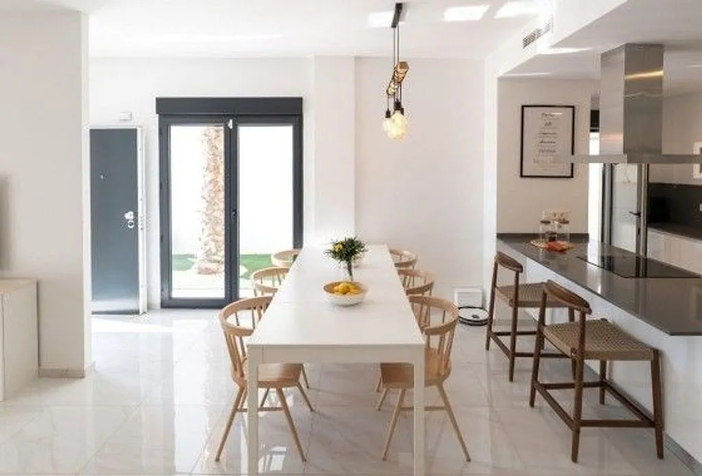 Salle à manger - Ready-to-Live Villa with Pool in Bigastro