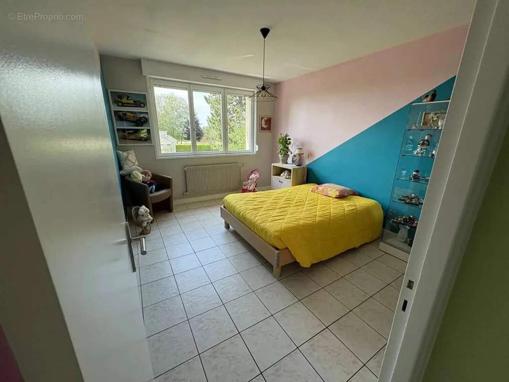 Camere da letto - Spacious 5-Bedroom House near Cambrai