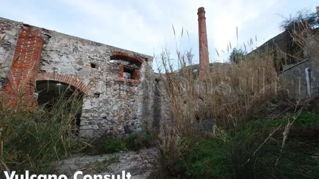 Välivaade - Rustic Seafront Property in Lipari